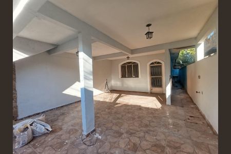 Casa para alugar com 120m², 2 quartos e 1 vaga Casa para alugar com 120m², 2 quartos e 1 vagaGaragem