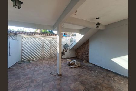 Casa para alugar com 120m², 2 quartos e 1 vaga Casa para alugar com 120m², 2 quartos e 1 vagaGaragem