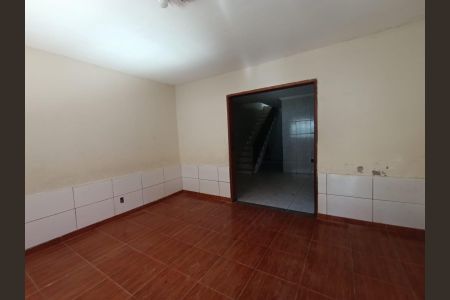 Sala de casa para alugar com 2 quartos, 120m² em Heliópolis, Belford Roxo