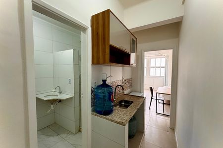 Corredor de apartamento para alugar com 1 quarto, 26m² em Centro, Rio de Janeiro