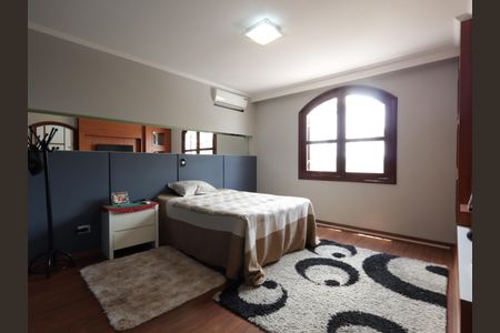 Casa à venda com 435m², 3 quartos e 3 vagasSuíte 1