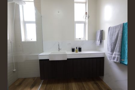 Casa à venda com 435m², 3 quartos e 3 vagasBanheiro da Suíte 3