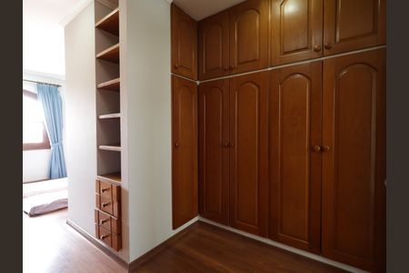 Casa à venda com 435m², 3 quartos e 3 vagasCloset da suíte 3