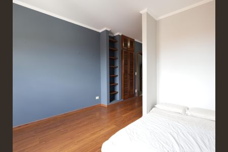 Casa à venda com 435m², 3 quartos e 3 vagasSuíte 2