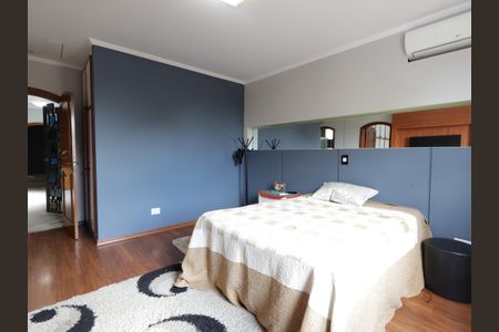 Casa à venda com 435m², 3 quartos e 3 vagasSuíte 1