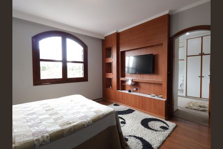 Casa à venda com 435m², 3 quartos e 3 vagasSuíte 1