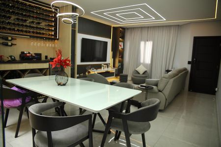 Casa à venda com 275m², 3 quartos e 3 vagasSala