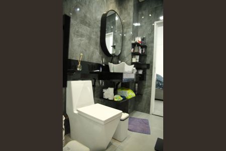 Casa à venda com 275m², 3 quartos e 3 vagasBanheiro Suíte 1 