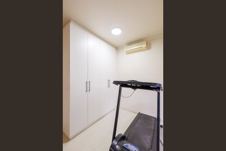 Casa de condomínio para alugar com 450m², 3 quartos e 4 vagasSuíte 2