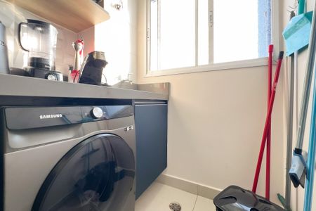 Apartamento para alugar com 56m², 2 quartos e 1 vagaÁrea de Serviço