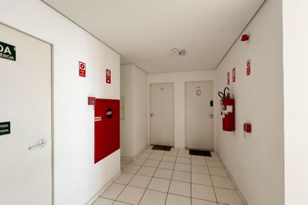 Apartamento para alugar com 56m², 2 quartos e 1 vagaHall social