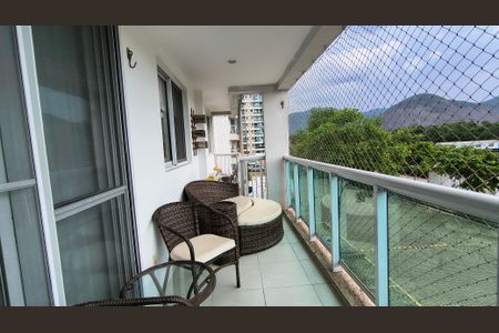 Apartamento para alugar com 88m², 3 quartos e 1 vagaVaranda