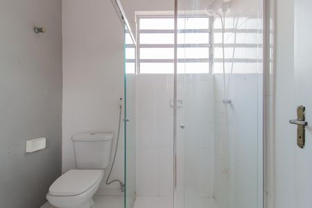 Casa para alugar com 320m², 3 quartos e 2 vagasBanheiro Social