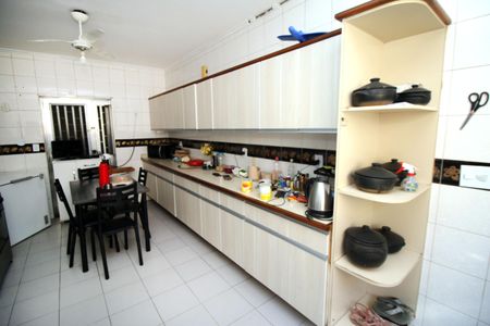 Casa à venda com 300m², 3 quartos e 4 vagasCozinha