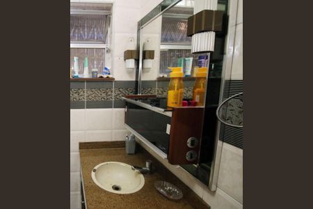 Casa à venda com 300m², 3 quartos e 4 vagasBanheiro Social