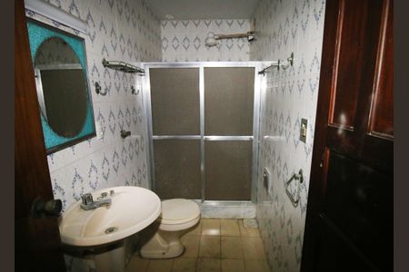 Casa à venda com 300m², 3 quartos e 4 vagasBanheiro Terraço