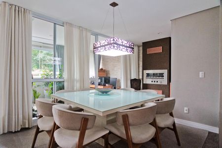 Apartamento à venda com 216m², 4 quartos e 4 vagasSala