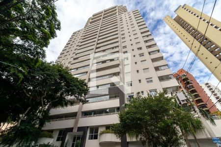 Apartamento à venda com 216m², 4 quartos e 4 vagasFachada