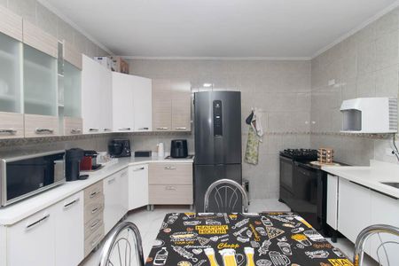 Casa para alugar com 120m², 2 quartos e 1 vaga Casa para alugar com 120m², 2 quartos e 1 vagaCozinha