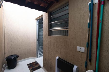 Casa para alugar com 120m², 2 quartos e 1 vaga Casa para alugar com 120m², 2 quartos e 1 vagaÁrea de Serviço