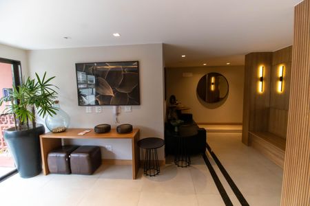 Apartamento à venda com 80m², 2 quartos e 1 vagaPortaria