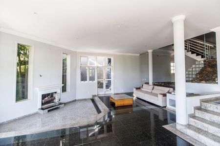 Casa de Condomínio para alugar com 5 quartos, 700m² em Alphaville, Santana de Parnaíba