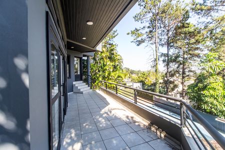 Varanda de casa de condomínio para alugar com 5 quartos, 700m² em Alphaville, Santana de Parnaíba