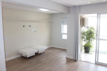 Apartamento à venda com 80m², 2 quartos e 2 vagasSala