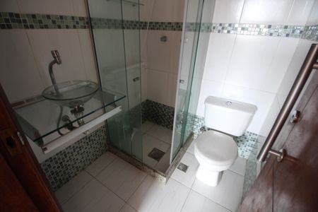 Apartamento à venda com 64m², 2 quartos e 1 vagaBanheiro Social