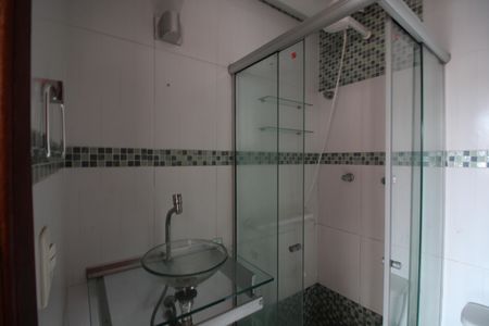 Apartamento à venda com 64m², 2 quartos e 1 vagaBanheiro Social