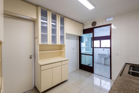 Cozinha de apartamento para alugar com 3 quartos, 118m² em Vila Mariana, São Paulo