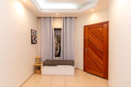 Casa à venda com 240m², 3 quartos e 2 vagasSala