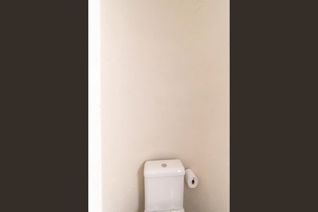 Casa à venda com 240m², 3 quartos e 2 vagasLavabo