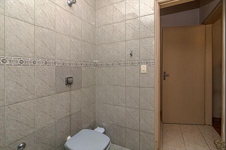 Casa à venda com 320m², 2 quartos e 4 vagasBanheiro Social