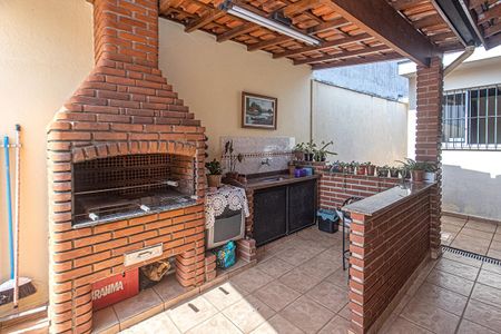 Casa à venda com 320m², 2 quartos e 4 vagasÁrea Externa