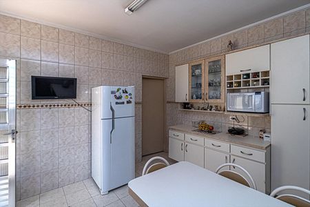 Casa à venda com 320m², 2 quartos e 4 vagasCozinha