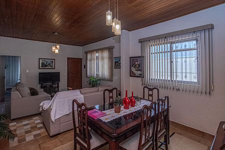 Sala de casa à venda com 2 quartos, 320m² em Vila Moinho Velho, São Paulo