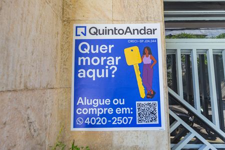Plaquinha instalada de apartamento à venda com 3 quartos, 120m² em Mooca, São Paulo