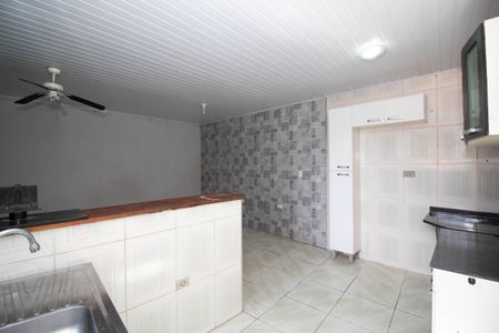 Casa para alugar com 175m², 4 quartos e 2 vagasCozinha casa 2