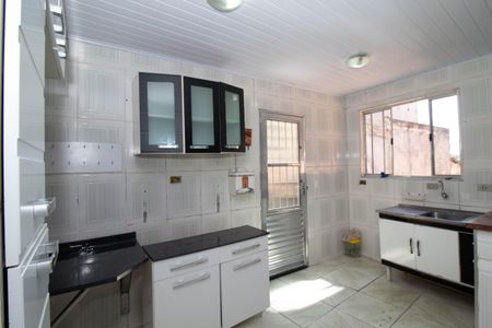 Casa para alugar com 175m², 4 quartos e 2 vagasCozinha casa 2