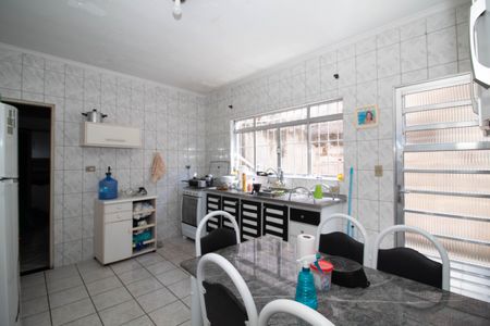 Casa para alugar com 175m², 4 quartos e 2 vagasCozinha