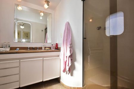 Apartamento para alugar com 204m², 3 quartos e 3 vagasBanheiro Suíte 2