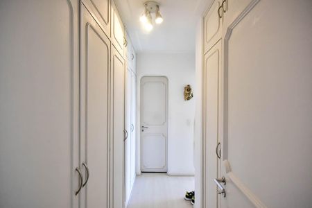 Apartamento para alugar com 204m², 3 quartos e 3 vagasArmário da Suíte 3