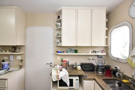 Apartamento para alugar com 204m², 3 quartos e 3 vagasCozinha