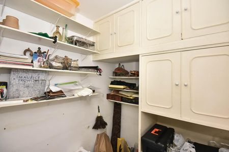 Apartamento para alugar com 204m², 3 quartos e 3 vagasQuarto de Serviço