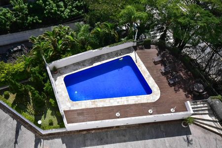 Apartamento para alugar com 204m², 3 quartos e 3 vagasVista para Piscina