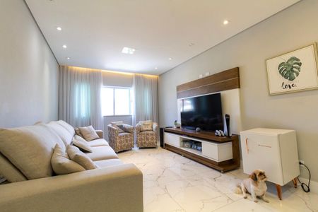 Casa à venda com 180m², 3 quartos e 3 vagas Casa à venda com 180m², 3 quartos e 3 vagasSala