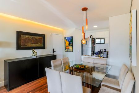 Apartamento à venda com 85m², 2 quartos e 2 vagasSala