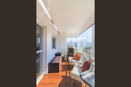 Apartamento à venda com 85m², 2 quartos e 2 vagasVaranda da Sala