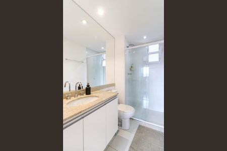 Apartamento à venda com 85m², 2 quartos e 2 vagasBanheiro Social